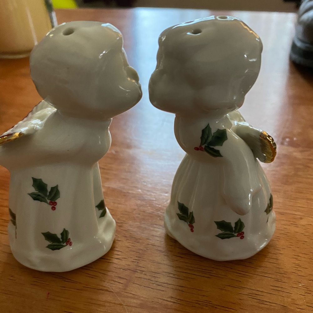 Angel salt pepper shakers with holly